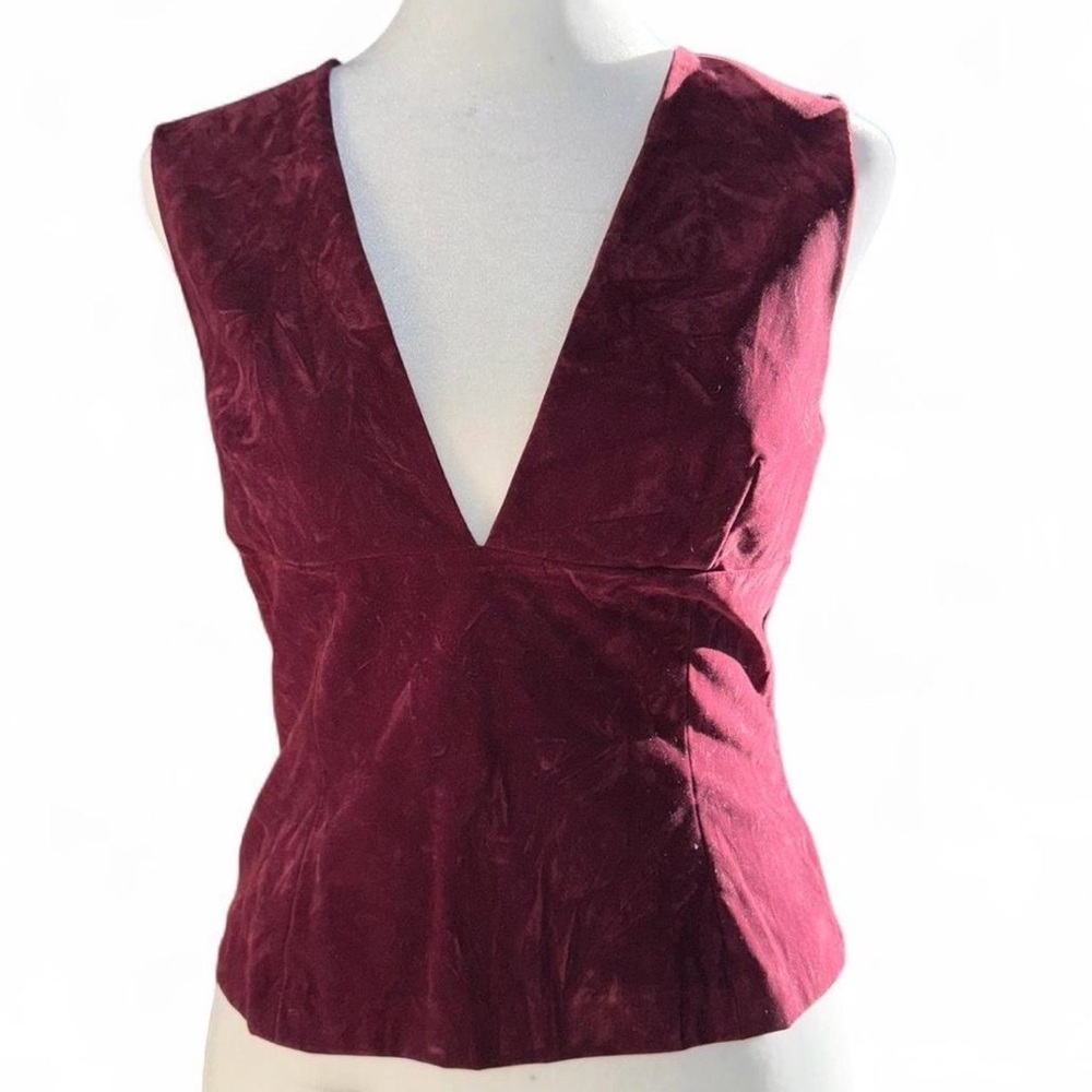 H&M Sleeveless Burgundy Top
